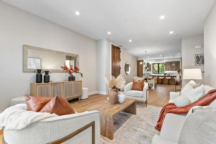 221 Hope Street, Mountain View, California 94041