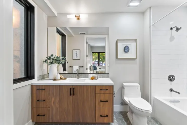 221 Hope Street, Mountain View, California 94041