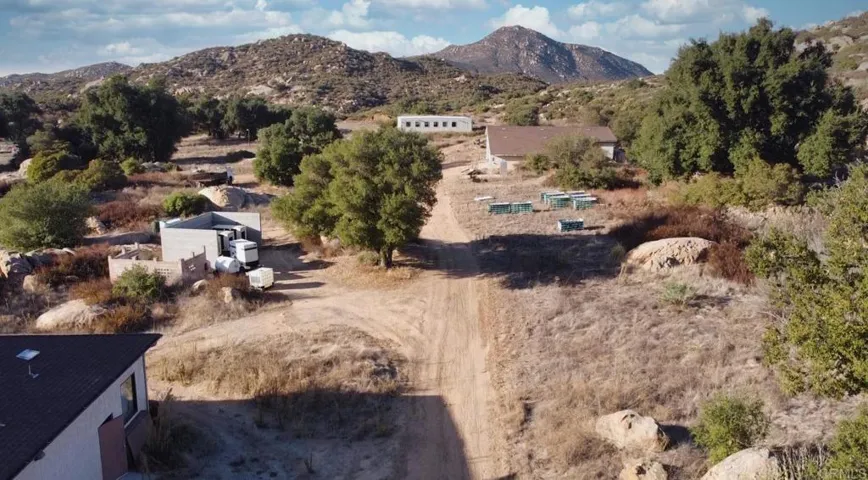 24352 Featherstone Canyon Rd, Lakeside, California 92040