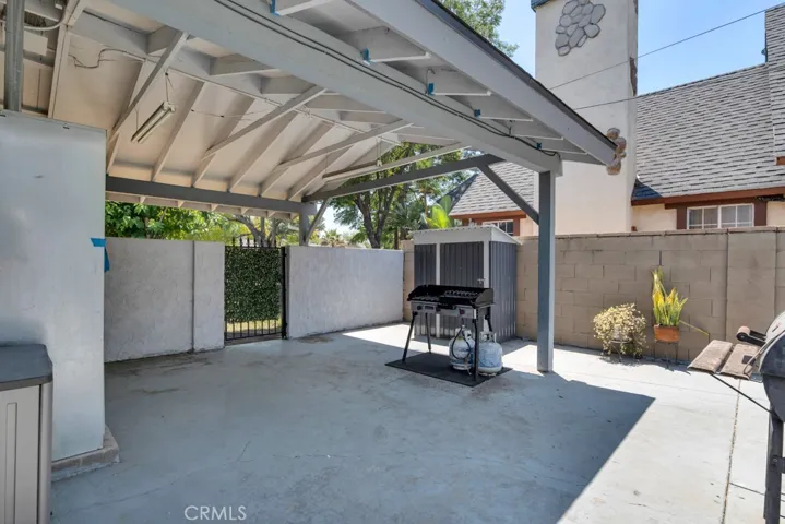 22641 Sherman Way, West Hills, California 91307