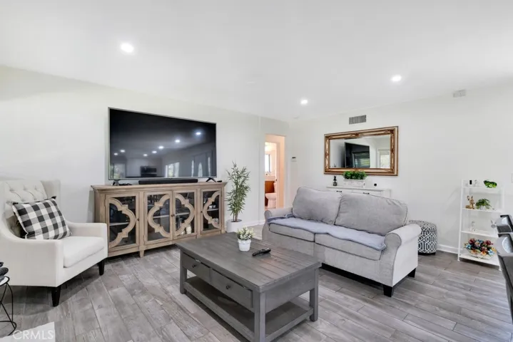 22641 Sherman Way, West Hills, California 91307