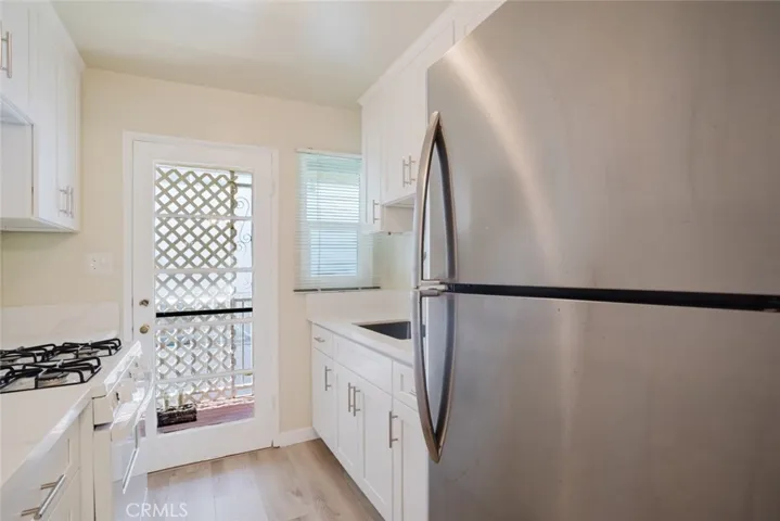 4505 Fulton Avenue B, Sherman Oaks, California 91423