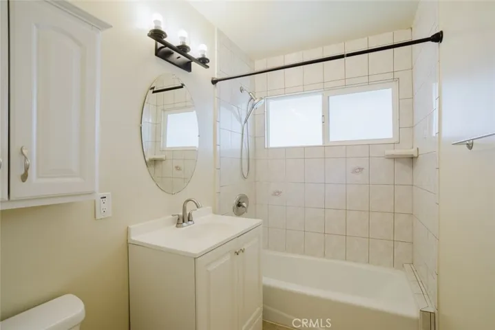 4505 Fulton Avenue B, Sherman Oaks, California 91423