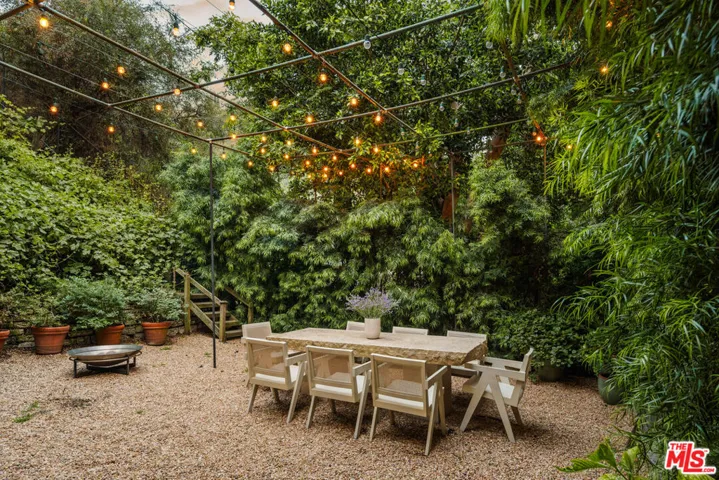 2424 Nichols Canyon Road, Los Angeles, California 90046