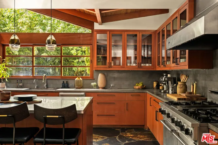 2424 Nichols Canyon Road, Los Angeles, California 90046