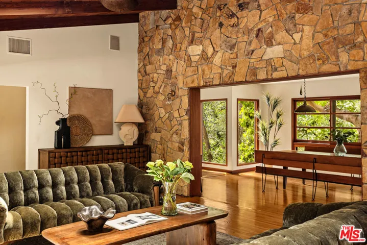 2424 Nichols Canyon Road, Los Angeles, California 90046