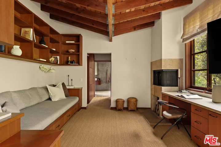 2424 Nichols Canyon Road, Los Angeles, California 90046