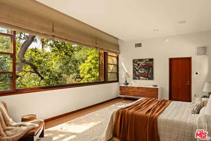 2424 Nichols Canyon Road, Los Angeles, California 90046