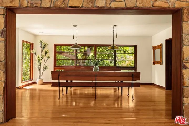 2424 Nichols Canyon Road, Los Angeles, California 90046
