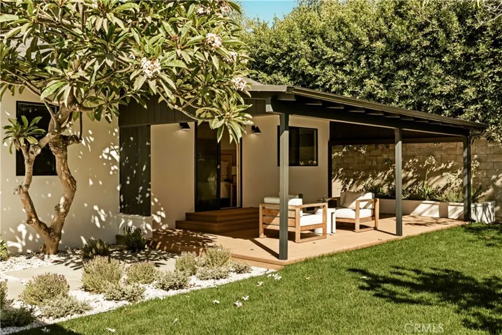 2817 S Barrington, Los Angeles, California 90064