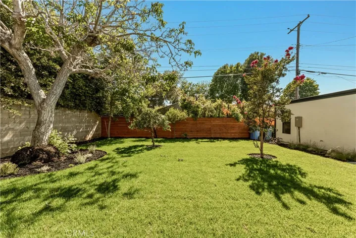 2817 S Barrington, Los Angeles, California 90064