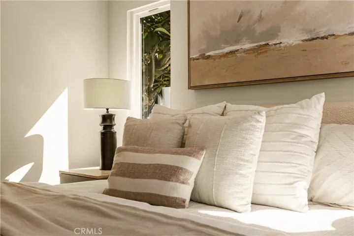 2817 S Barrington, Los Angeles, California 90064