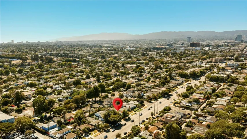 2817 S Barrington, Los Angeles, California 90064