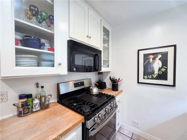 3111 Petaluma, Long Beach, California 90808