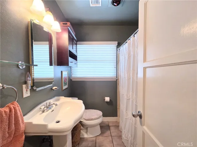 3111 Petaluma, Long Beach, California 90808