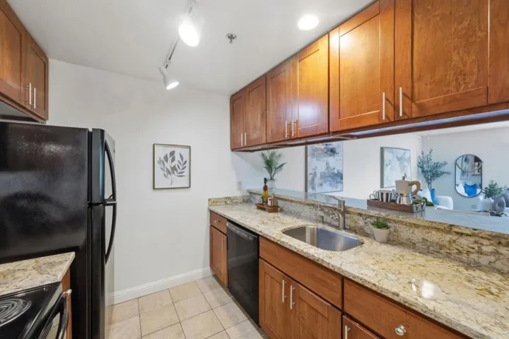 1271 Poplar Avenue 307, Sunnyvale, California 94086
