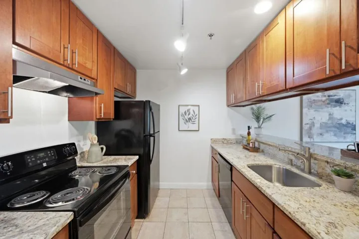 1271 Poplar Avenue 307, Sunnyvale, California 94086