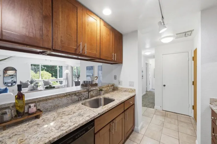 1271 Poplar Avenue 307, Sunnyvale, California 94086