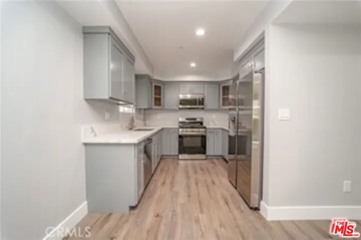 1870 W 20th Street, Los Angeles, California 90007