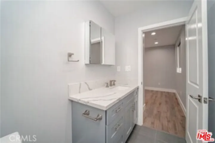 1870 W 20th Street, Los Angeles, California 90007