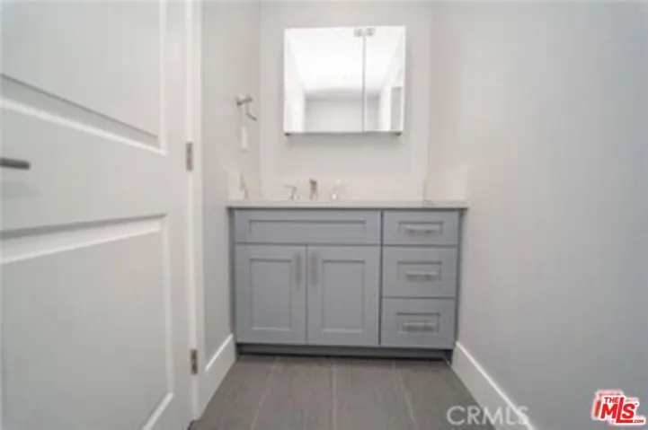 1870 W 20th Street, Los Angeles, California 90007