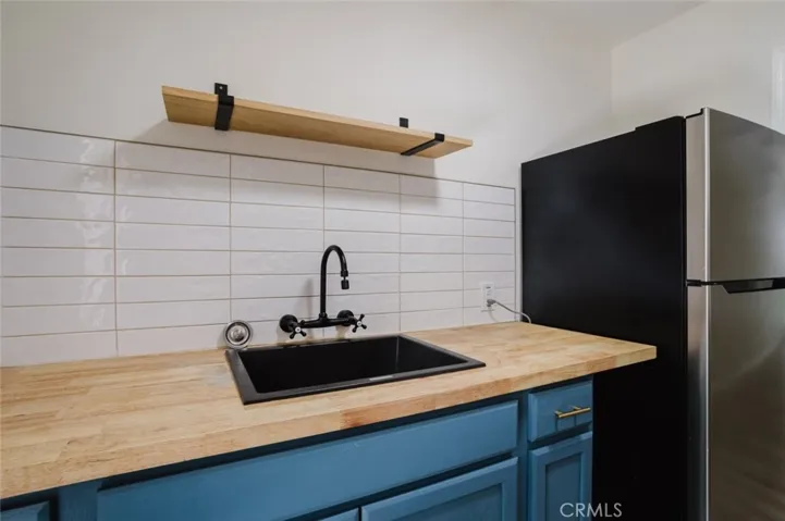 4503 Fulton Avenue B, Sherman Oaks, California 91423