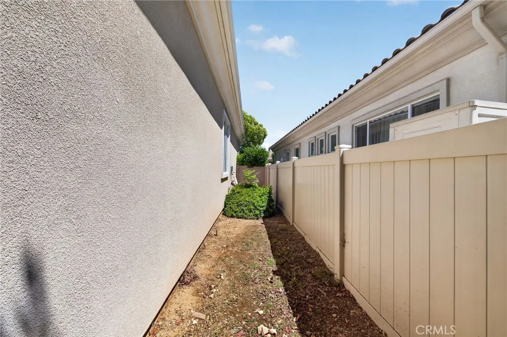 Backyard​​‌​​​​‌​​‌‌​​‌​​​‌‌​​​‌​​‌‌​​‌‌​​‌‌​​​​ side