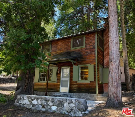 41471 Valley Of The Falls Drive, Forest Falls, California 92339