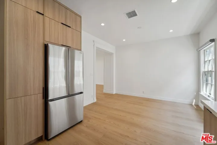 9122 W 3rd Street, Los Angeles, California 90048