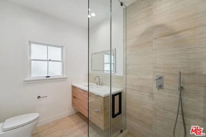 9122 W 3rd Street, Los Angeles, California 90048