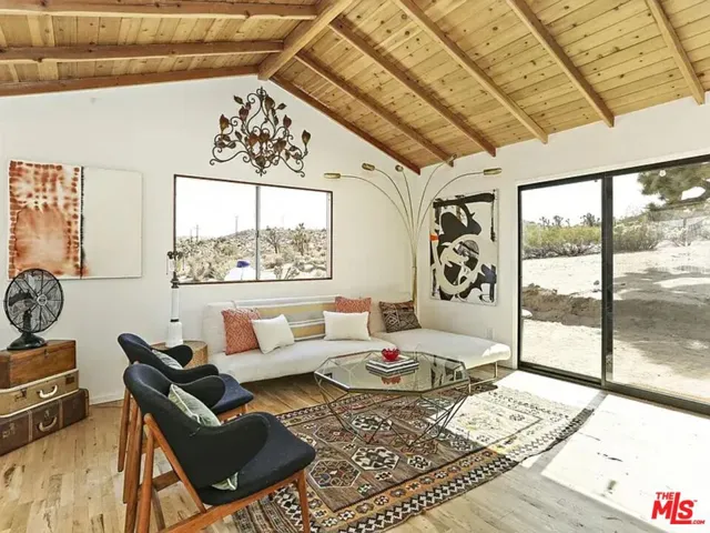 5928 Chula Vista Avenue, Yucca Valley, California 92284
