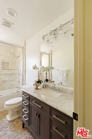 272 N Chester Avenue 101, Pasadena, California 91106