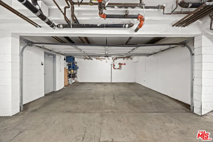 272 N Chester Avenue 101, Pasadena, California 91106