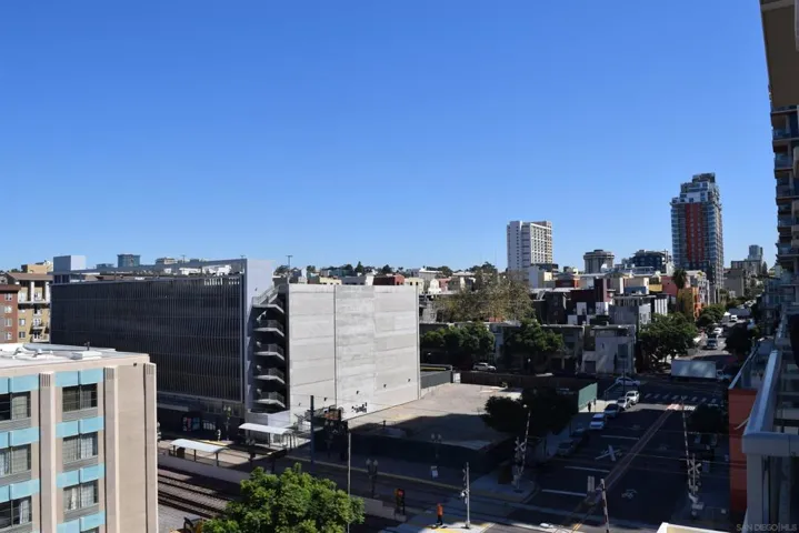 825 W Beech St 401, San Diego, California 92101