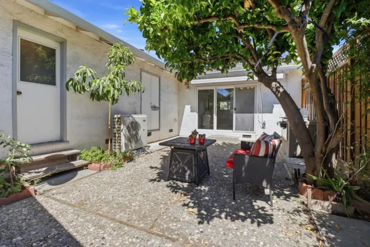 65686570 Crown Boulevard, San Jose, California 95120