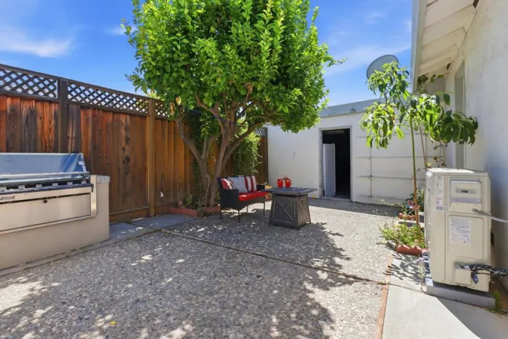 65686570 Crown Boulevard, San Jose, California 95120