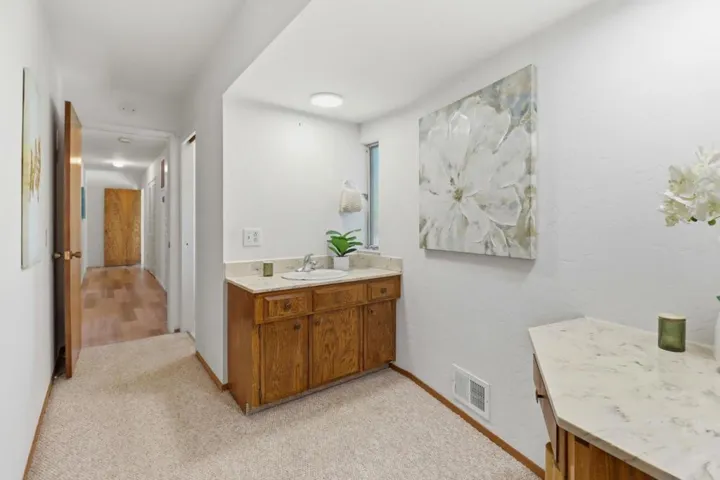 65686570 Crown Boulevard, San Jose, California 95120