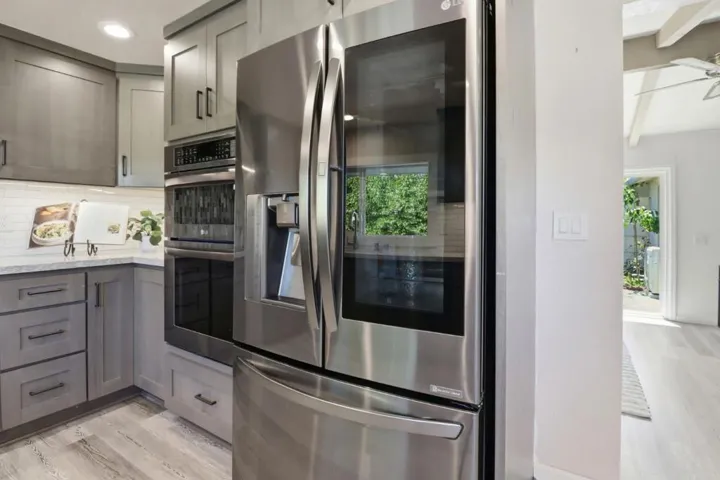65686570 Crown Boulevard, San Jose, California 95120