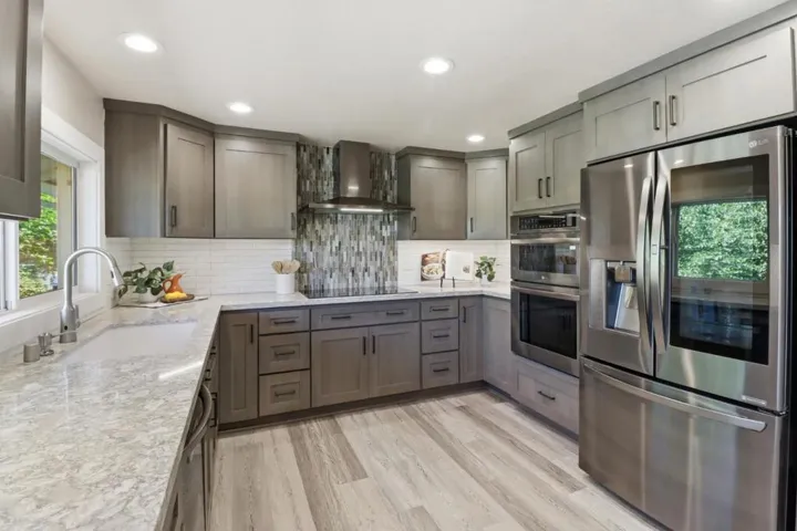 65686570 Crown Boulevard, San Jose, California 95120