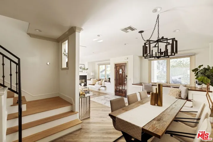 272 N Chester Avenue 101, Pasadena, California 91106