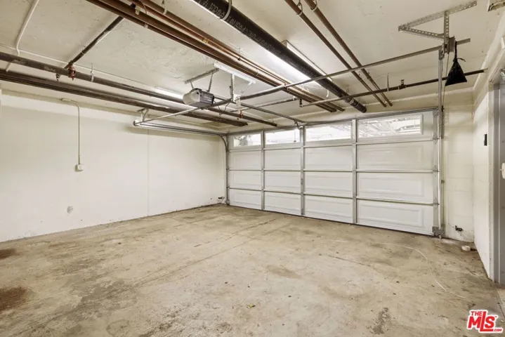 272 N Chester Avenue 101, Pasadena, California 91106