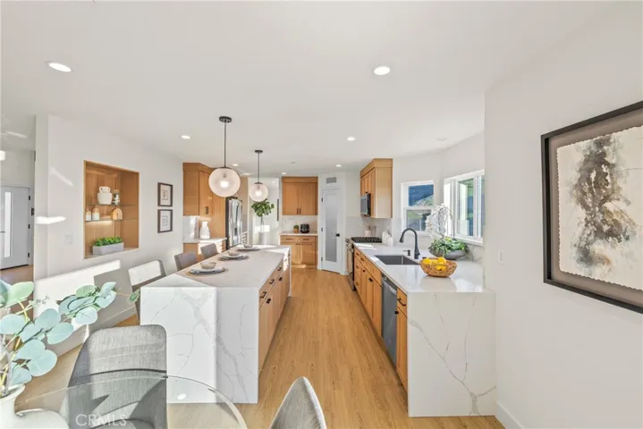 4807 Cinco View, Whittier, California 90601