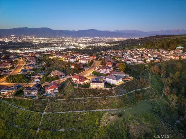 4807 Cinco View, Whittier, California 90601