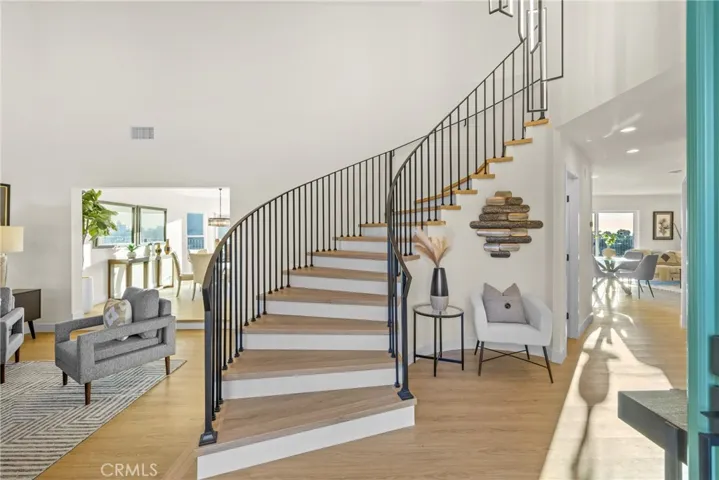 4807 Cinco View, Whittier, California 90601
