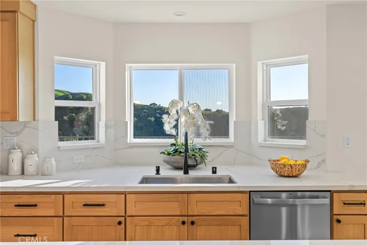 4807 Cinco View, Whittier, California 90601