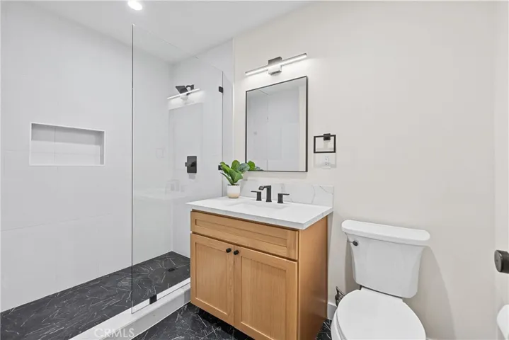 4807 Cinco View, Whittier, California 90601