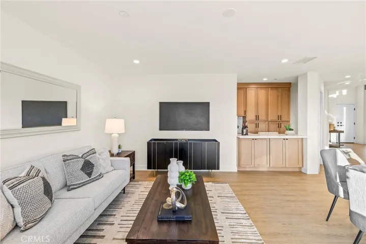 4807 Cinco View, Whittier, California 90601