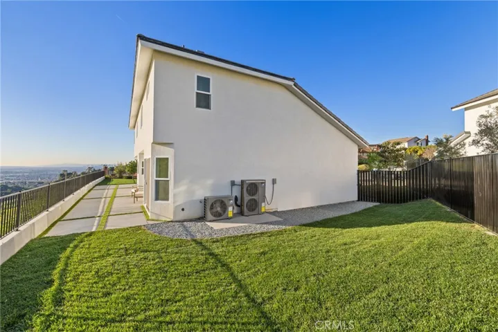 4807 Cinco View, Whittier, California 90601