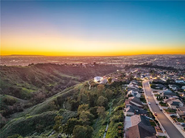 4807 Cinco View, Whittier, California 90601