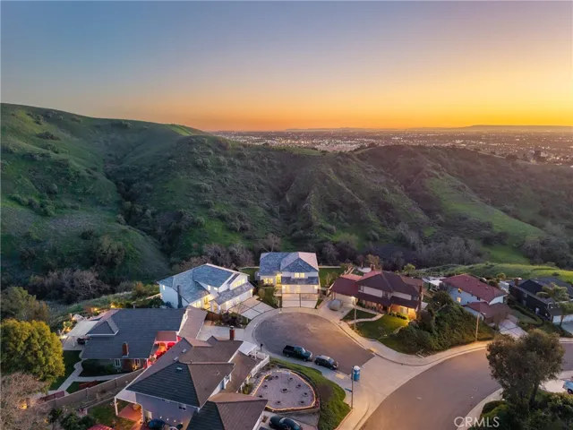 4807 Cinco View, Whittier, California 90601